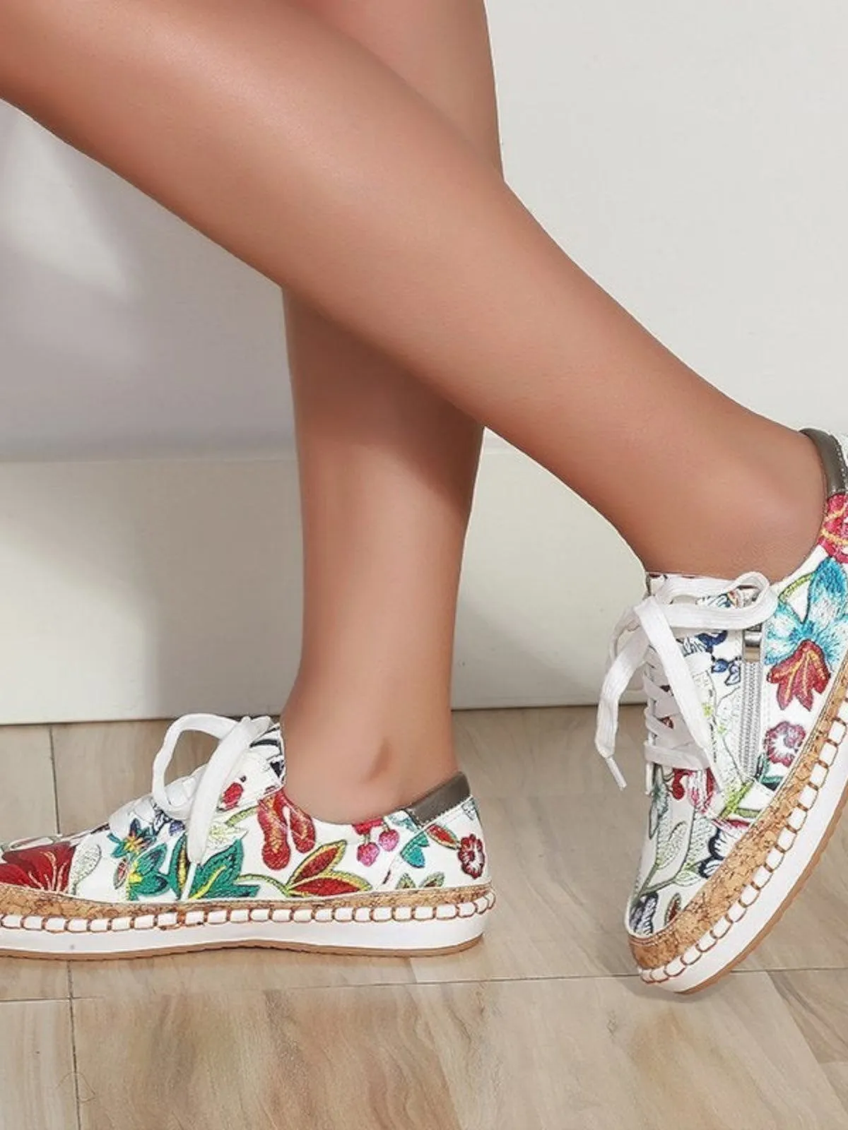 Evy Floral Color Print Sneakers