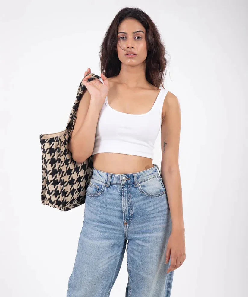 Fresh & Fierce: Crop Tops for Bold Looks