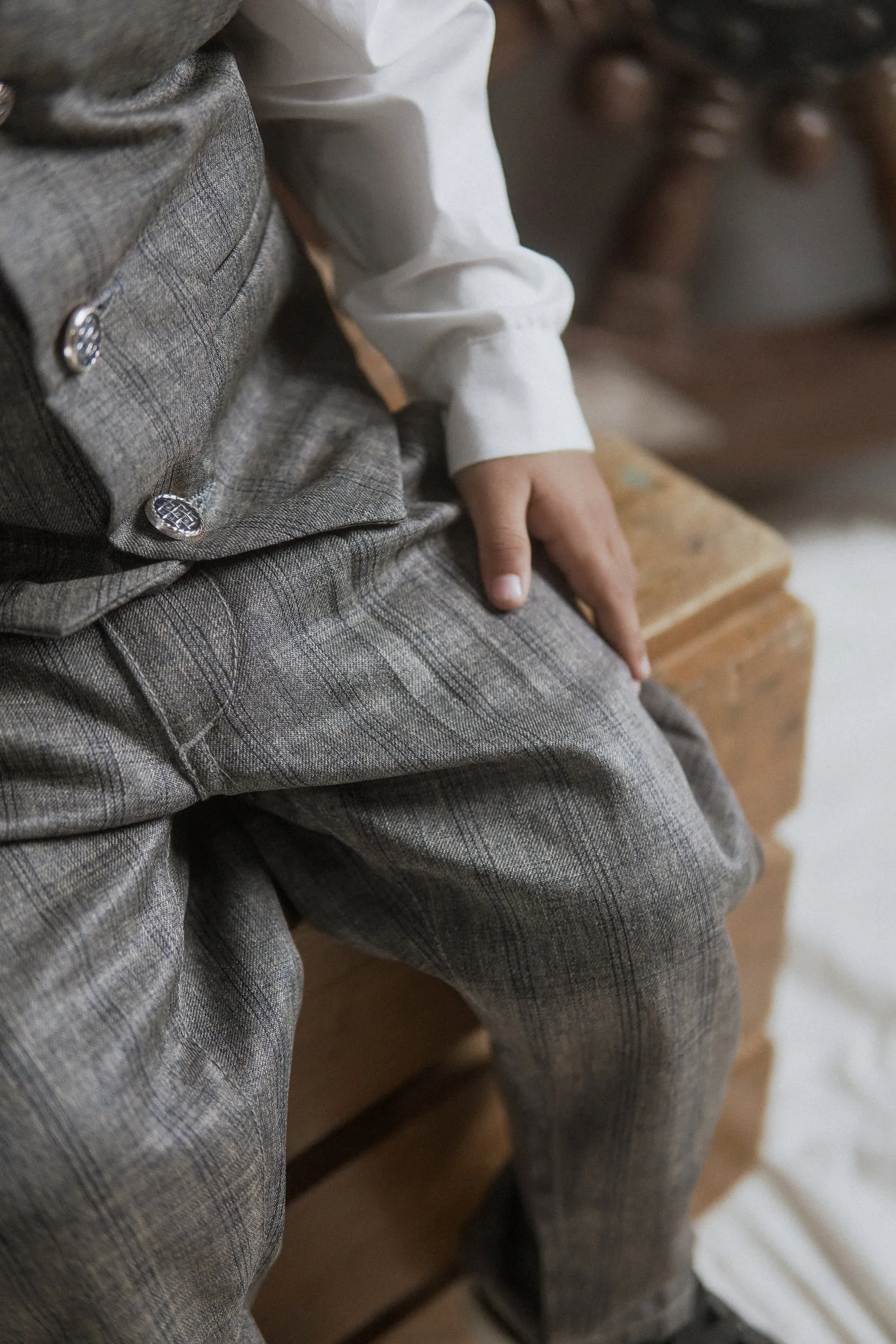 GREY PATTERNED BOYS SUIT