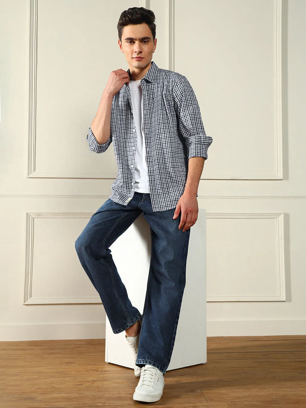 Men's Button Down Collar Regular Fit Checks Blue Casual Shirt