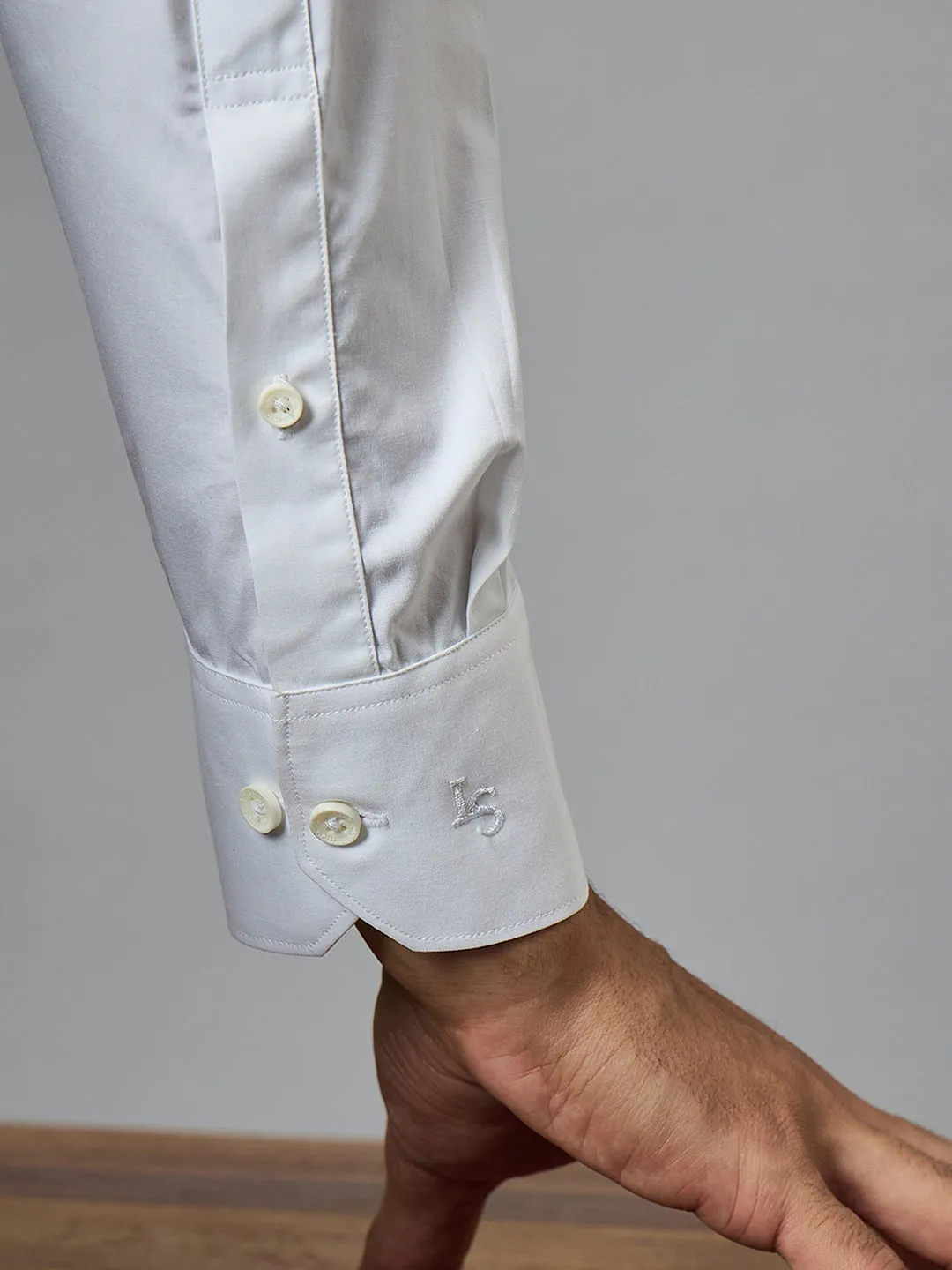 Men's Solid White Full Sleeves Regular Fit Formal Shirt