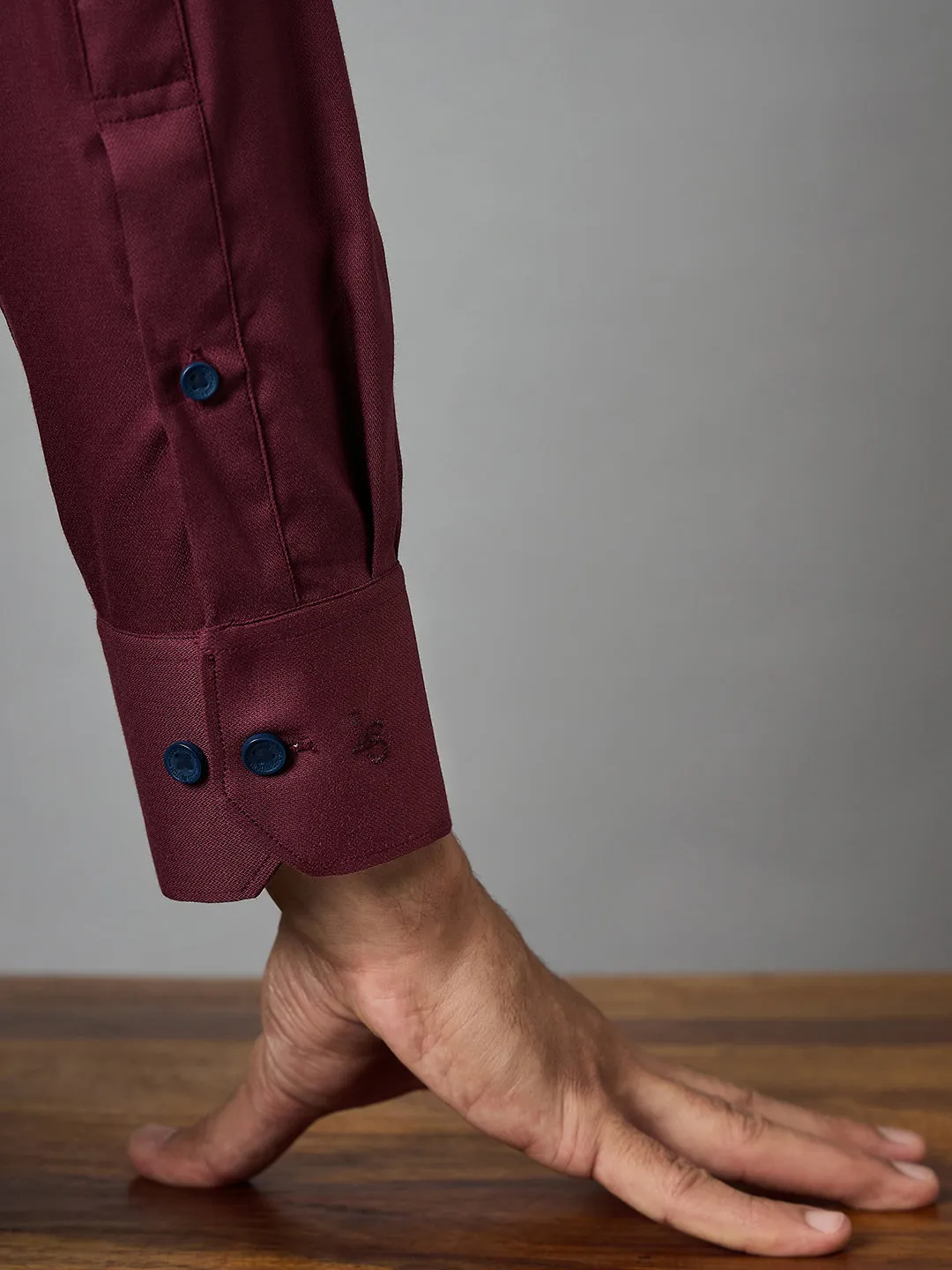 Men's Textured Red Full Sleeves Regular Fit Formal Shirt