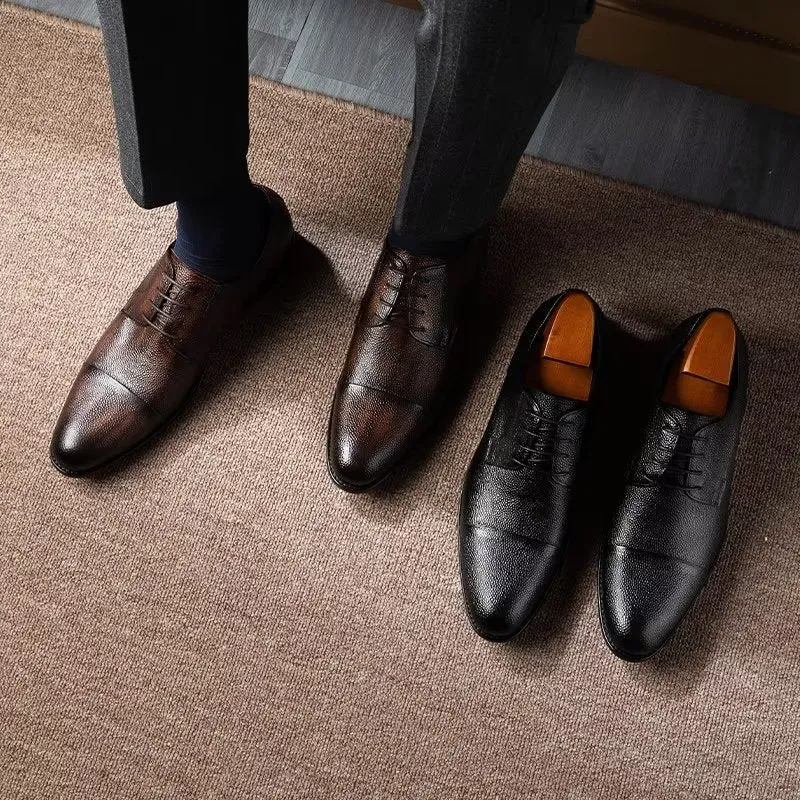 Serpatura Chic Lace-Up Footwear