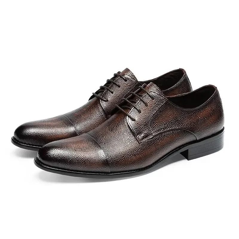 Serpatura Chic Lace-Up Footwear