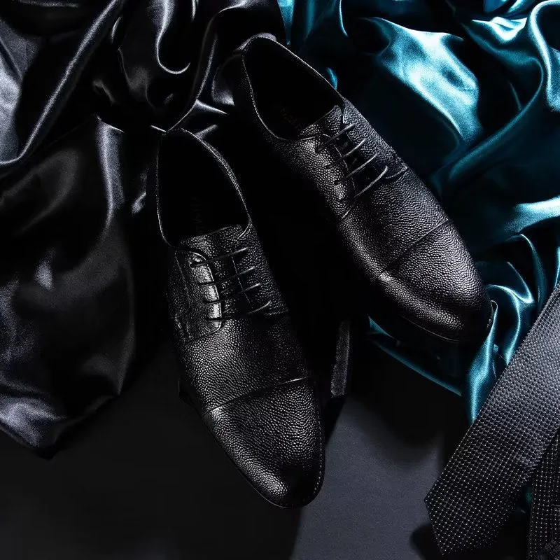 Serpatura Chic Lace-Up Footwear