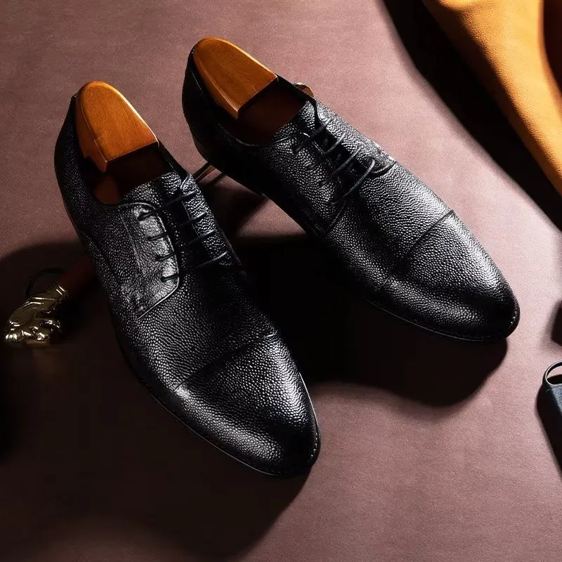 Serpatura Chic Lace-Up Footwear