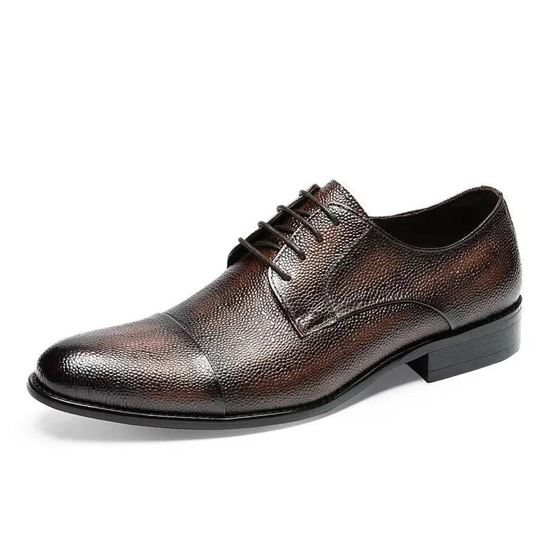 Serpatura Chic Lace-Up Footwear